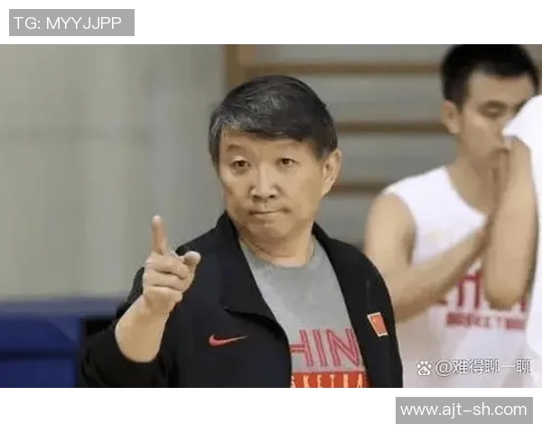 网友质疑：“CBA不就是看足球的吗？”